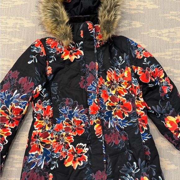 Obermeyer Jackets & Blazers - Obermeyer Black Floral Ski Jacket with Faux Fur Removable Hood Size 8 Ladies